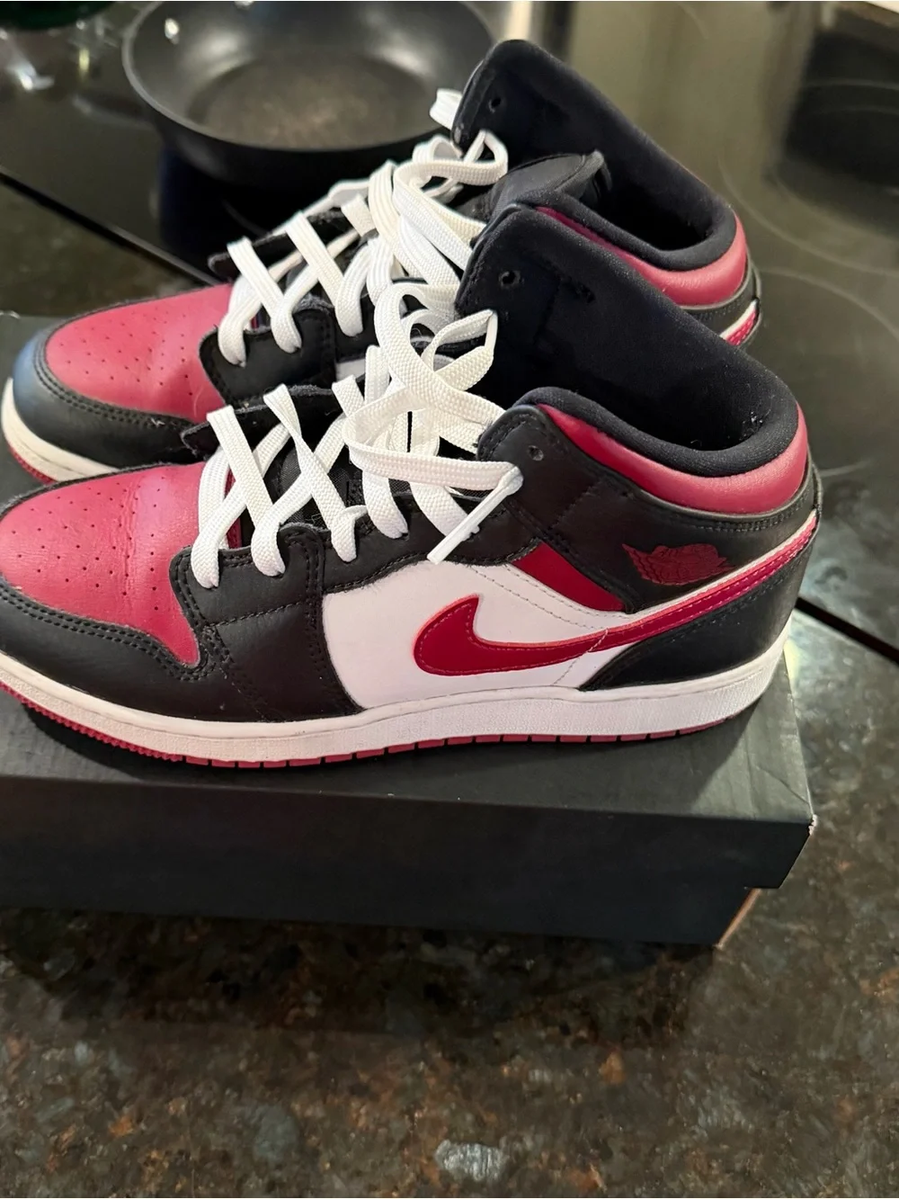 Nike Jordan Black, Red & White High-Top Basketball Sneakers NEW